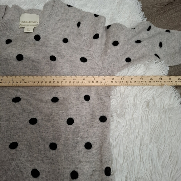 Cynthia Rowley Women's Gray Polka Dot Crewneck Sweater Top L 100% 2-ply Cashmere - Picture 6 of 8